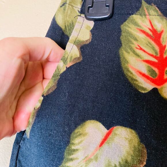 Tropical Elephant Ear Linen Rayon Blend Pant by David Paul Size 6 - Picture 4 of 11